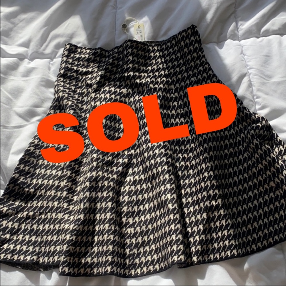 Max studio Skirt SOLD